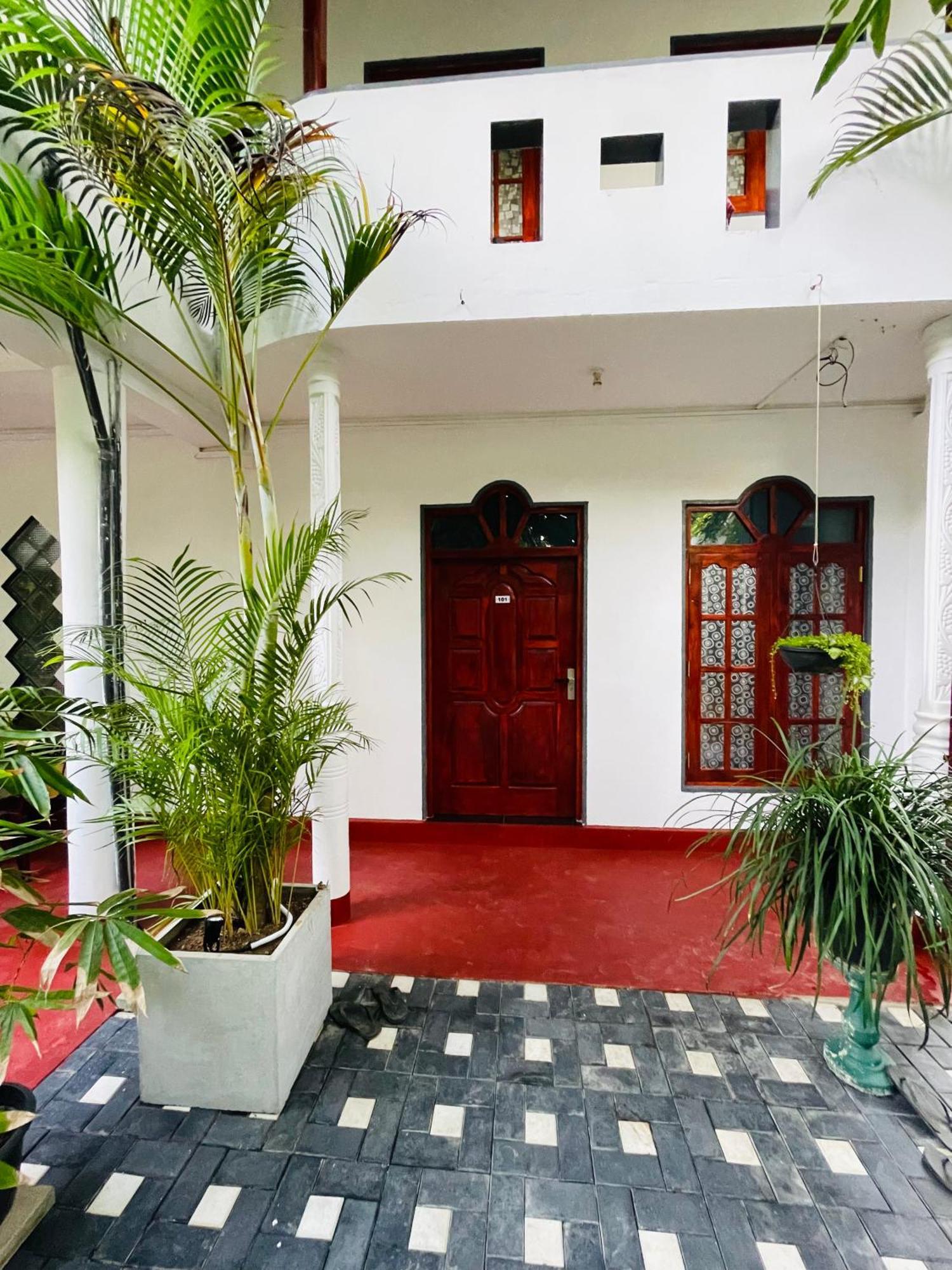 Kanthi Holiday Rest Homestay Mirissa Exterior foto